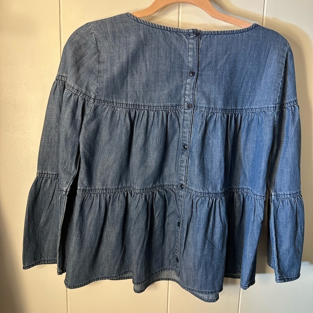 Madewell Women’s Size XXS Blue Cropped Denim Top with Button Down Back - Picture 4 of 10
